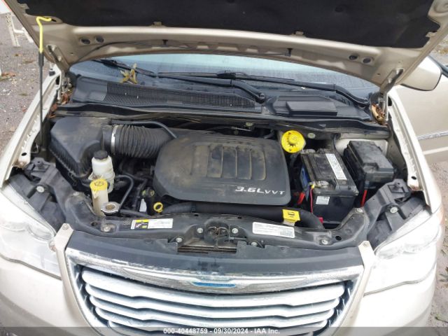 Photo 9 VIN: 2C4RC1BG8FR707408 - CHRYSLER TOWN AND COUNTRY 