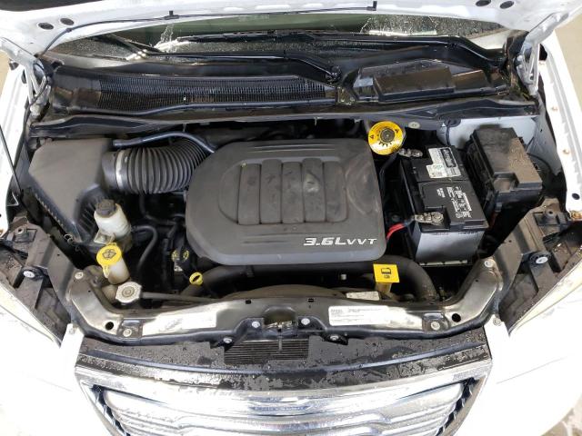 Photo 10 VIN: 2C4RC1BG8GR142059 - CHRYSLER TOWN & COU 