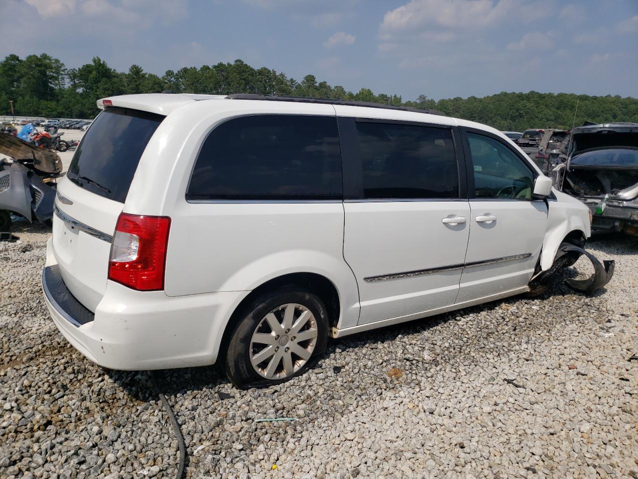 Photo 2 VIN: 2C4RC1BG8GR198616 - CHRYSLER TOWN & COUNTRY 