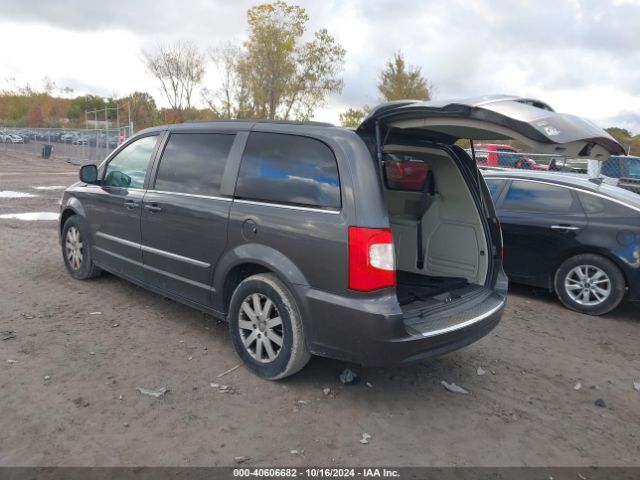 Photo 2 VIN: 2C4RC1BG8GR213261 - CHRYSLER TOWN AND COUNTRY 