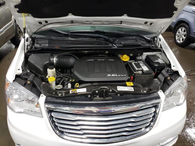 Photo 6 VIN: 2C4RC1BG8GR280474 - CHRYSLER TOWN &AMP COU 