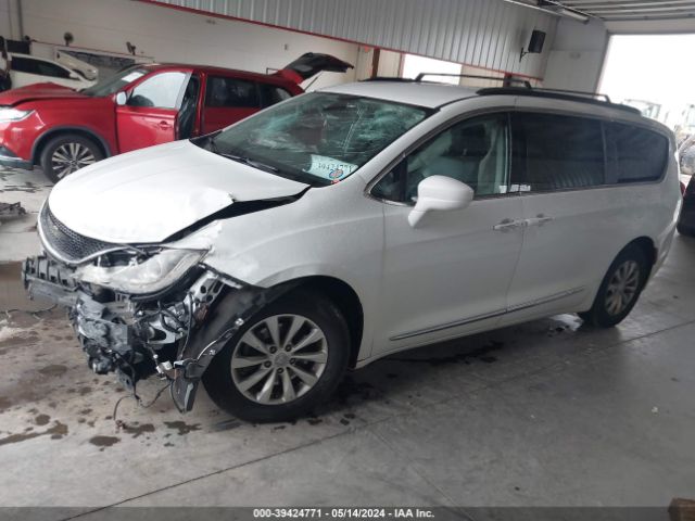 Photo 1 VIN: 2C4RC1BG8HR524397 - CHRYSLER PACIFICA 