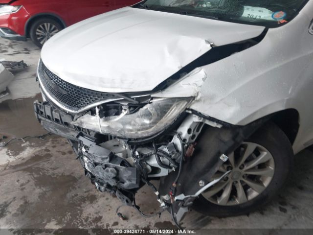 Photo 5 VIN: 2C4RC1BG8HR524397 - CHRYSLER PACIFICA 