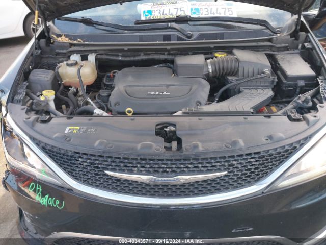 Photo 9 VIN: 2C4RC1BG8HR539496 - CHRYSLER PACIFICA 