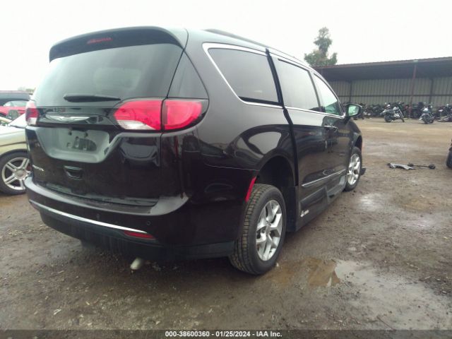 Photo 3 VIN: 2C4RC1BG8HR551194 - CHRYSLER PACIFICA 