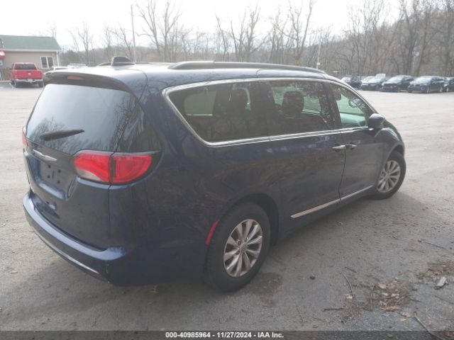 Photo 3 VIN: 2C4RC1BG8HR823792 - CHRYSLER PACIFICA 