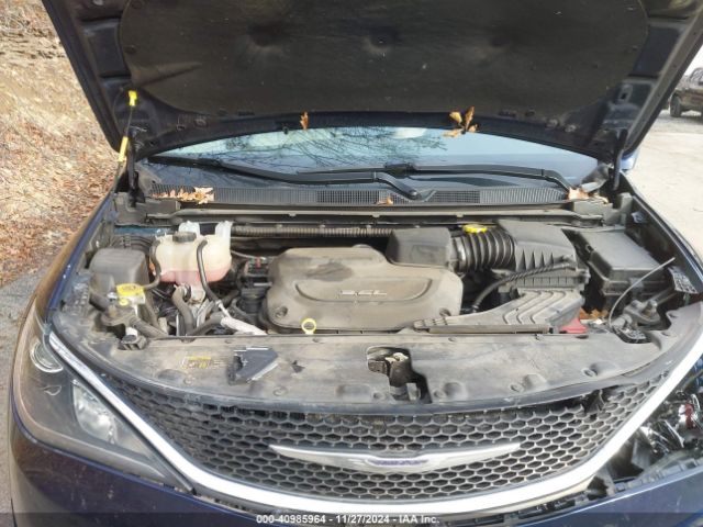 Photo 9 VIN: 2C4RC1BG8HR823792 - CHRYSLER PACIFICA 