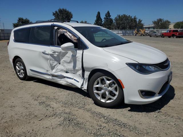 Photo 3 VIN: 2C4RC1BG8HR831570 - CHRYSLER PACIFICA 