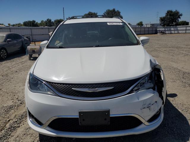 Photo 4 VIN: 2C4RC1BG8HR831570 - CHRYSLER PACIFICA 