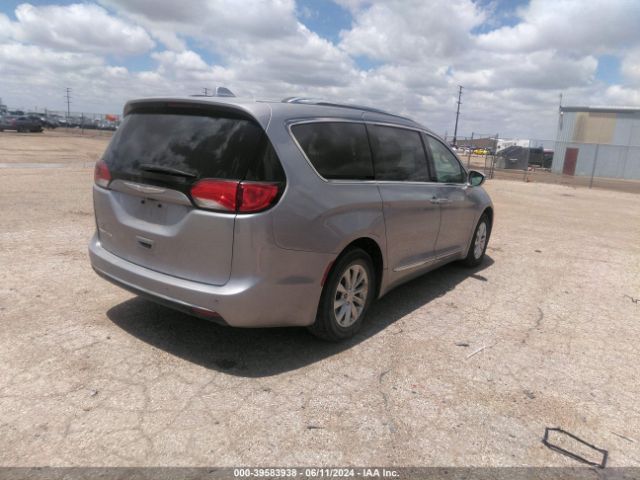 Photo 3 VIN: 2C4RC1BG8JR119033 - CHRYSLER PACIFICA 