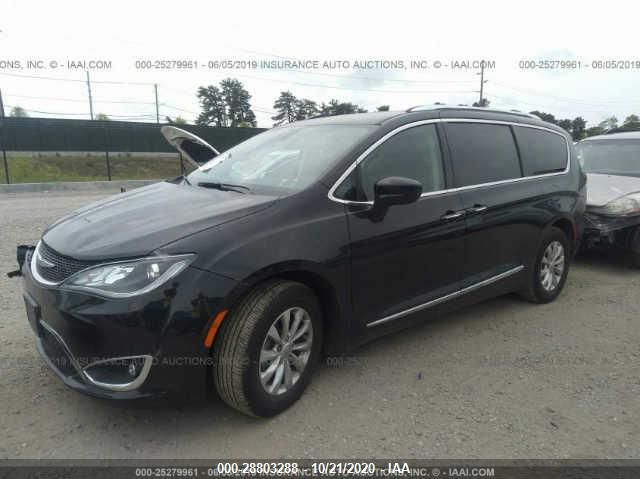 Photo 1 VIN: 2C4RC1BG8JR235915 - CHRYSLER PACIFICA 