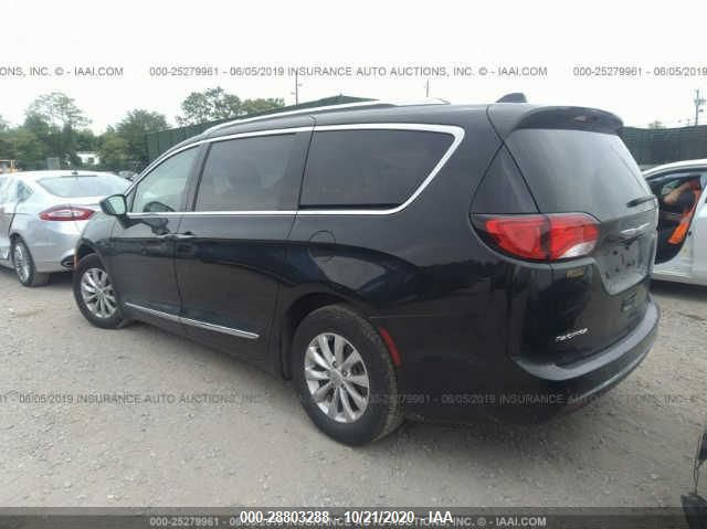 Photo 2 VIN: 2C4RC1BG8JR235915 - CHRYSLER PACIFICA 