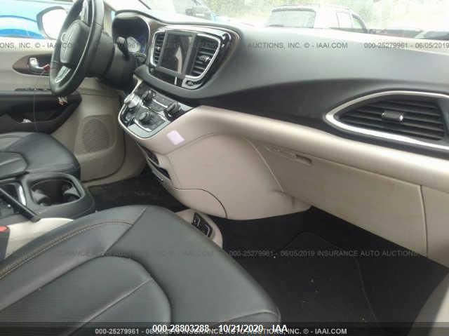 Photo 4 VIN: 2C4RC1BG8JR235915 - CHRYSLER PACIFICA 