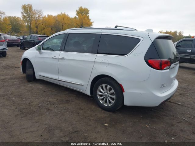 Photo 2 VIN: 2C4RC1BG8JR263097 - CHRYSLER PACIFICA 