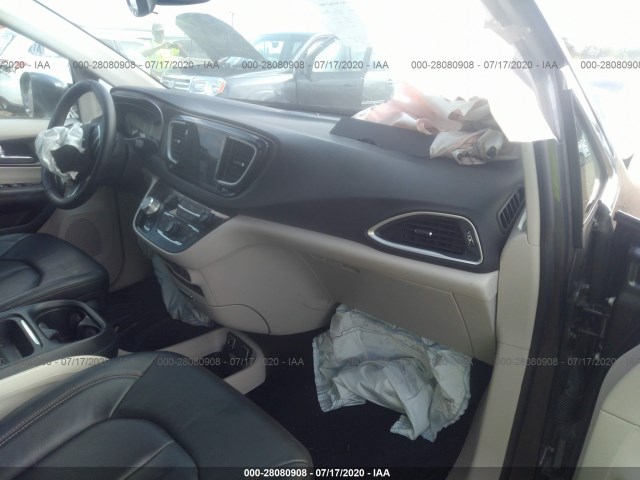 Photo 4 VIN: 2C4RC1BG8JR277498 - CHRYSLER PACIFICA 