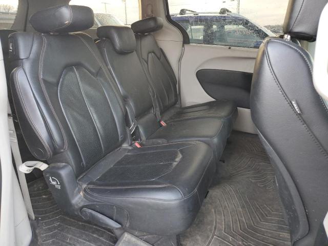 Photo 10 VIN: 2C4RC1BG8JR290705 - CHRYSLER PACIFICA 