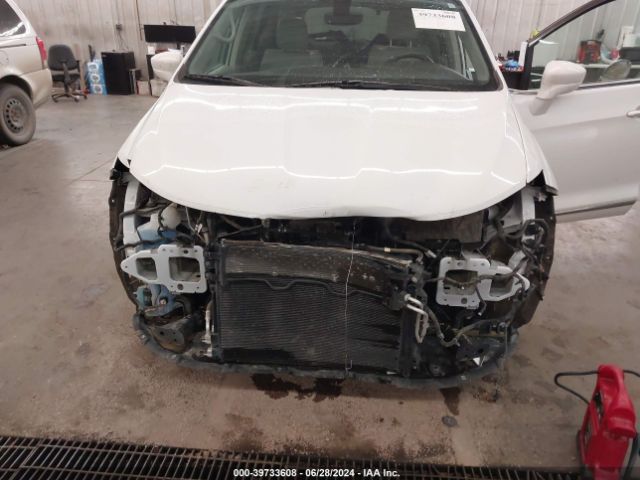 Photo 5 VIN: 2C4RC1BG8KR560324 - CHRYSLER PACIFICA 