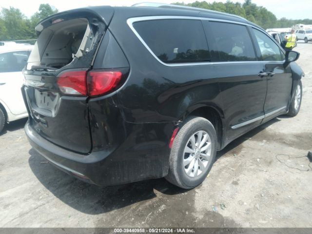 Photo 3 VIN: 2C4RC1BG8KR626144 - CHRYSLER PACIFICA 