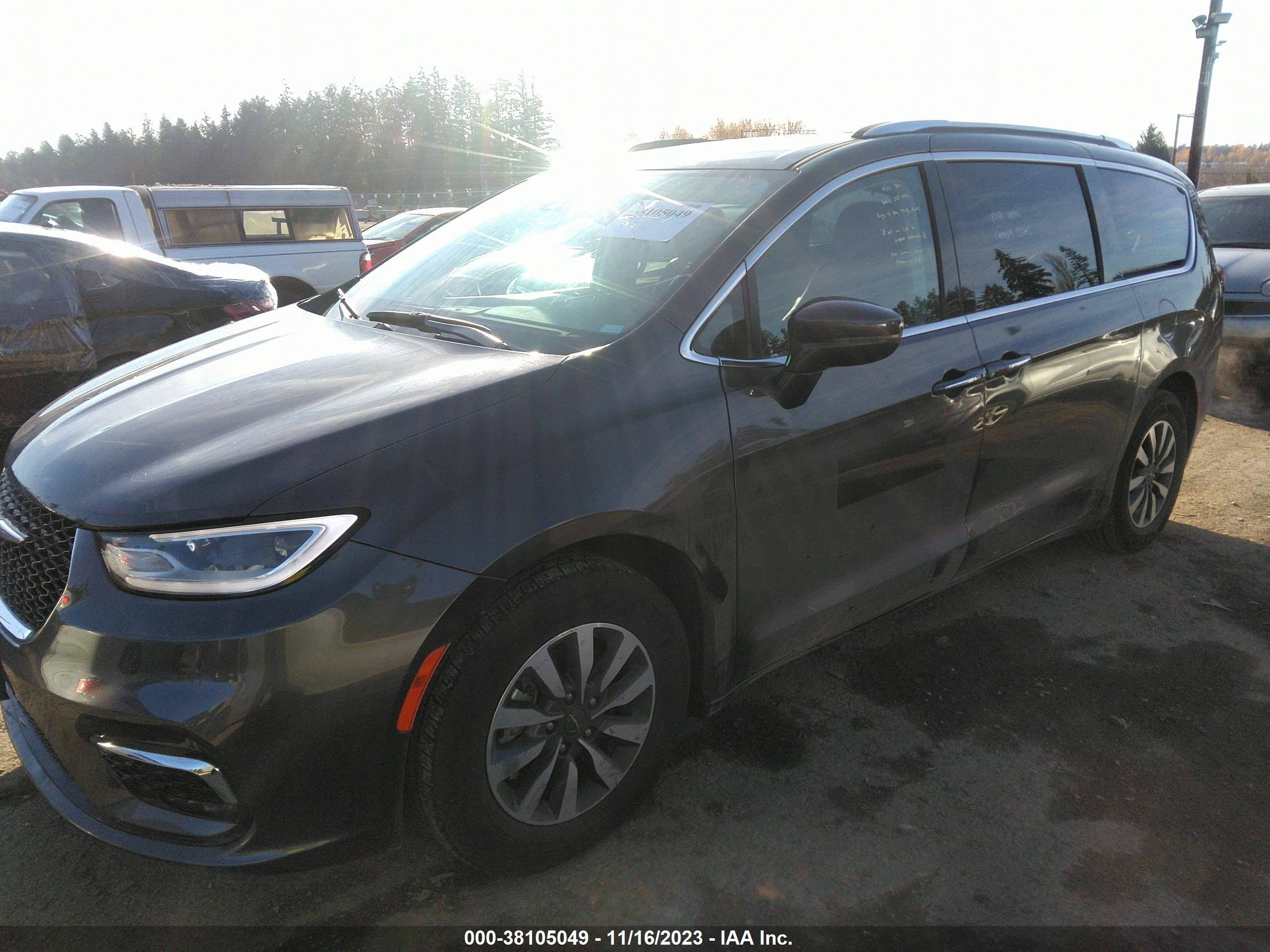 Photo 1 VIN: 2C4RC1BG8MR527472 - CHRYSLER PACIFICA 