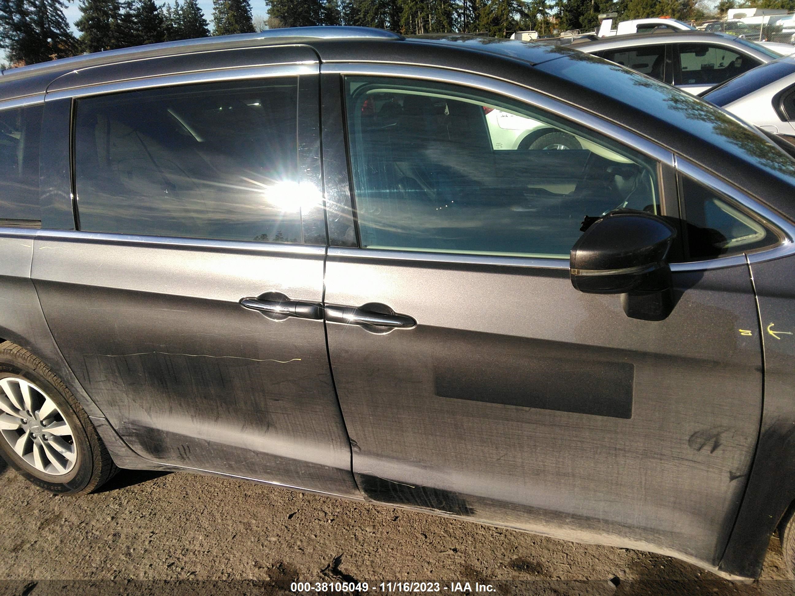 Photo 12 VIN: 2C4RC1BG8MR527472 - CHRYSLER PACIFICA 