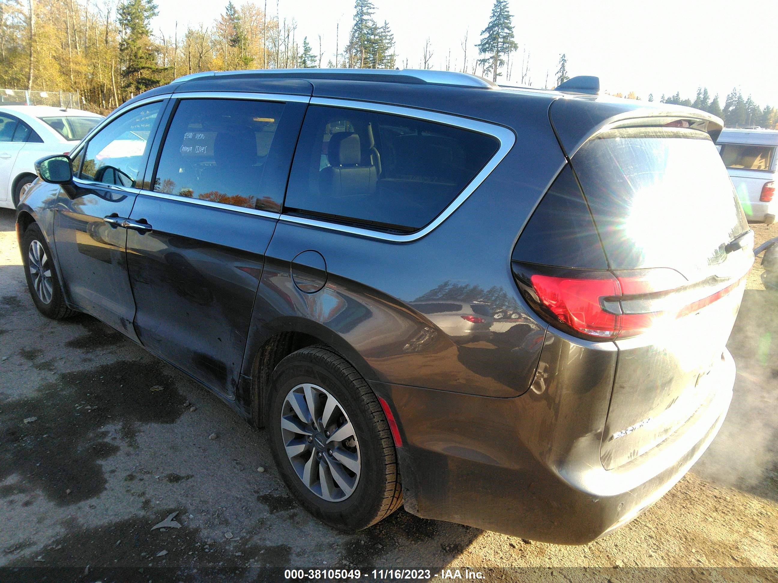 Photo 2 VIN: 2C4RC1BG8MR527472 - CHRYSLER PACIFICA 