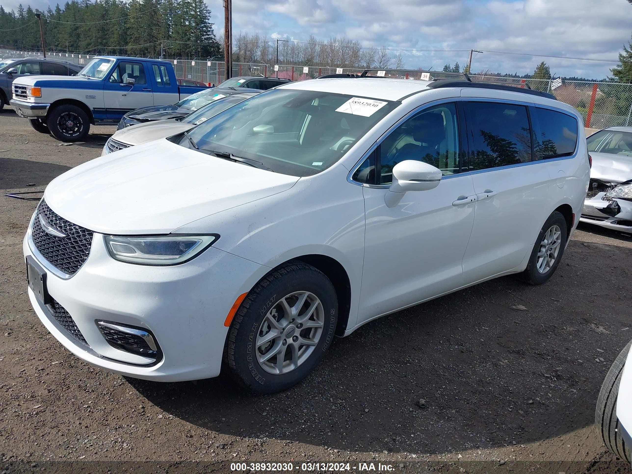 Photo 1 VIN: 2C4RC1BG8NR126165 - CHRYSLER PACIFICA 