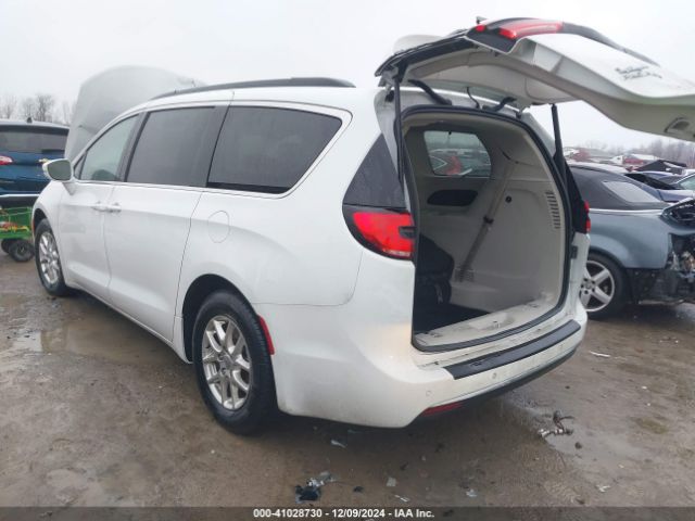 Photo 2 VIN: 2C4RC1BG8NR142835 - CHRYSLER PACIFICA 