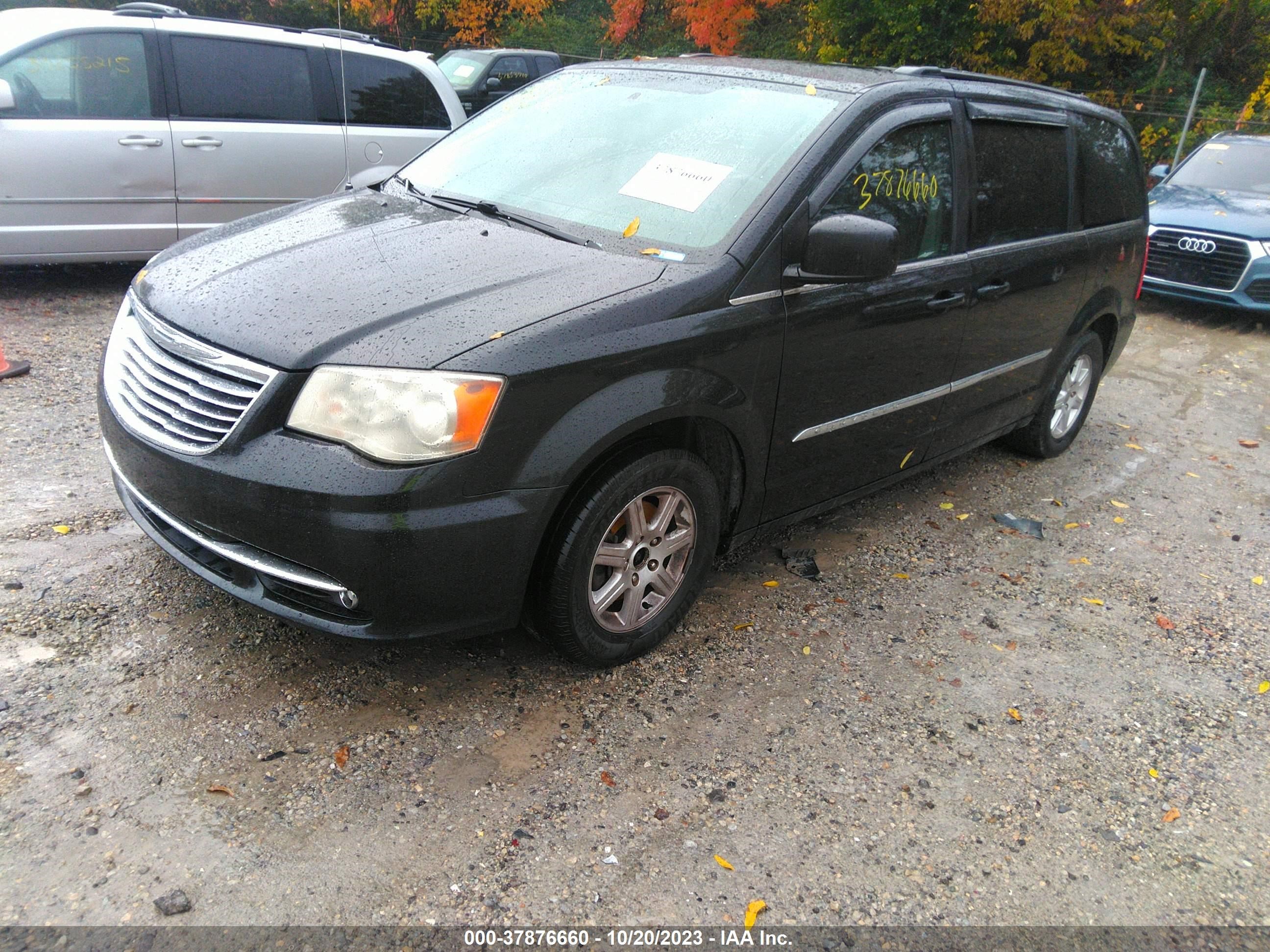 Photo 1 VIN: 2C4RC1BG9CR150195 - CHRYSLER TOWN & COUNTRY 