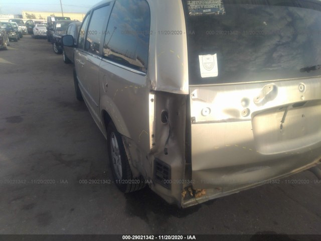 Photo 2 VIN: 2C4RC1BG9CR157678 - CHRYSLER TOWN & COUNTRY 