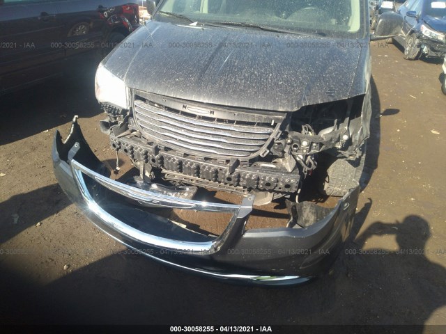 Photo 5 VIN: 2C4RC1BG9CR208399 - CHRYSLER TOWN & COUNTRY 