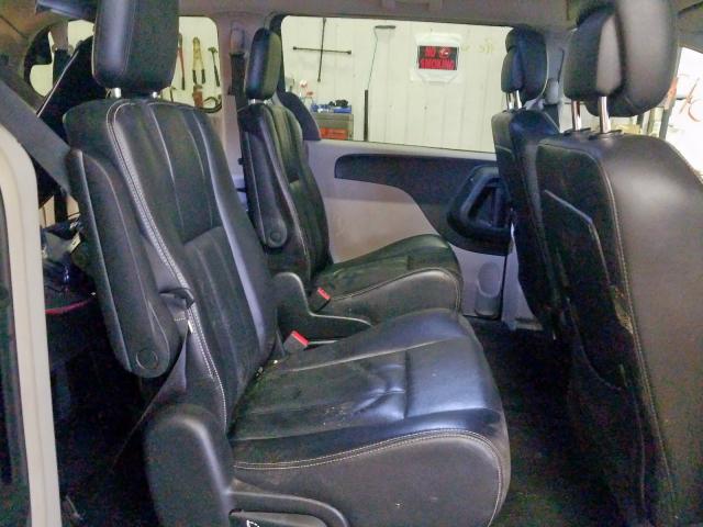 Photo 5 VIN: 2C4RC1BG9CR345956 - CHRYSLER TOWN & COU 