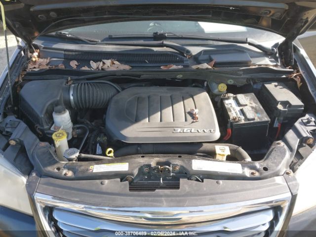 Photo 9 VIN: 2C4RC1BG9CR400955 - CHRYSLER TOWN & COUNTRY 