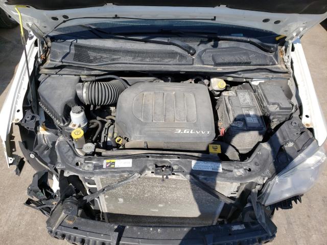 Photo 6 VIN: 2C4RC1BG9DR578088 - CHRYSLER TOWN &AMP COU 