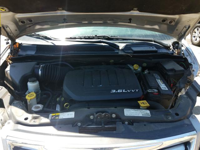 Photo 6 VIN: 2C4RC1BG9DR670009 - CHRYSLER TOWN & COU 