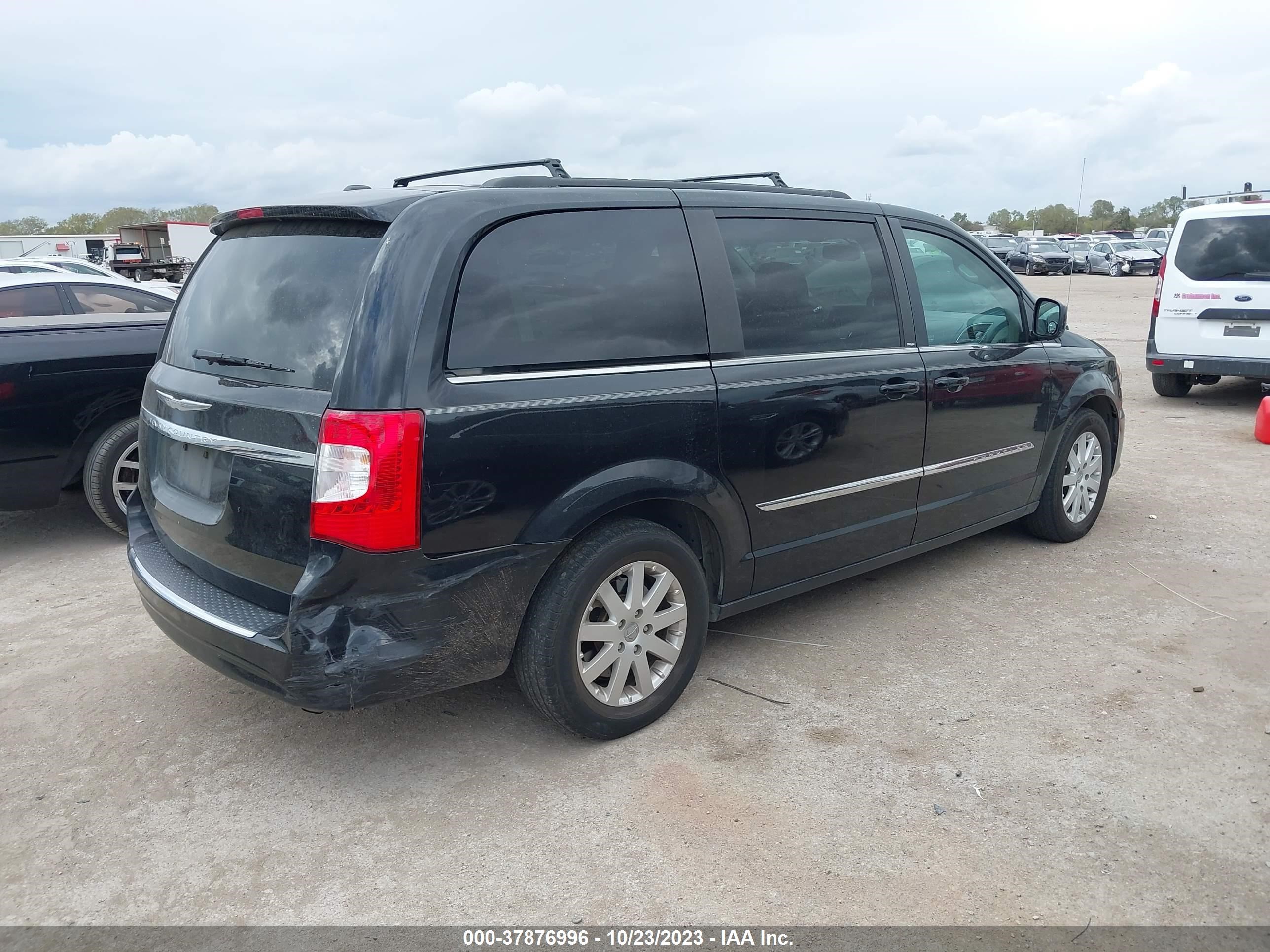 Photo 3 VIN: 2C4RC1BG9DR676974 - CHRYSLER TOWN & COUNTRY 