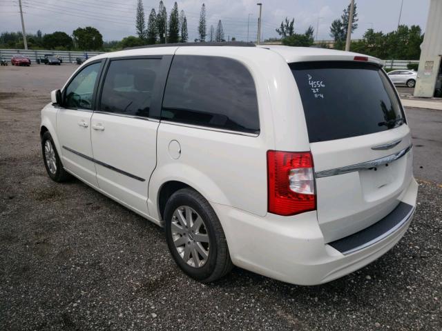 Photo 2 VIN: 2C4RC1BG9DR684556 - CHRYSLER TOWN & COU 