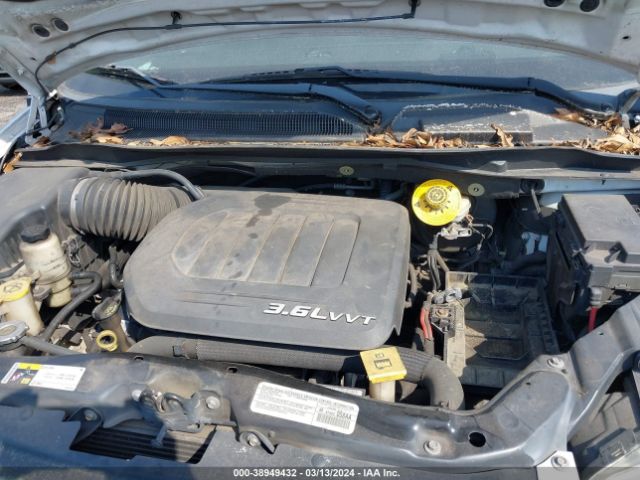 Photo 9 VIN: 2C4RC1BG9ER216277 - CHRYSLER TOWN & COUNTRY 