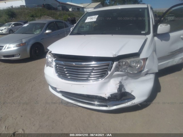 Photo 5 VIN: 2C4RC1BG9ER293053 - CHRYSLER TOWN & COUNTRY 