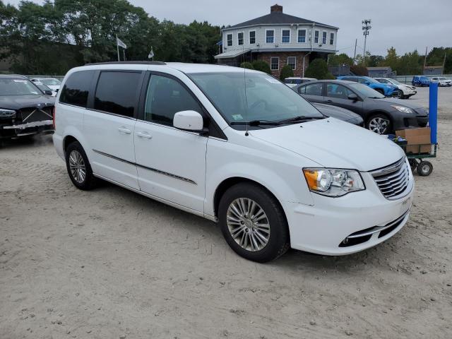 Photo 3 VIN: 2C4RC1BG9ER399440 - CHRYSLER TOWN & COU 