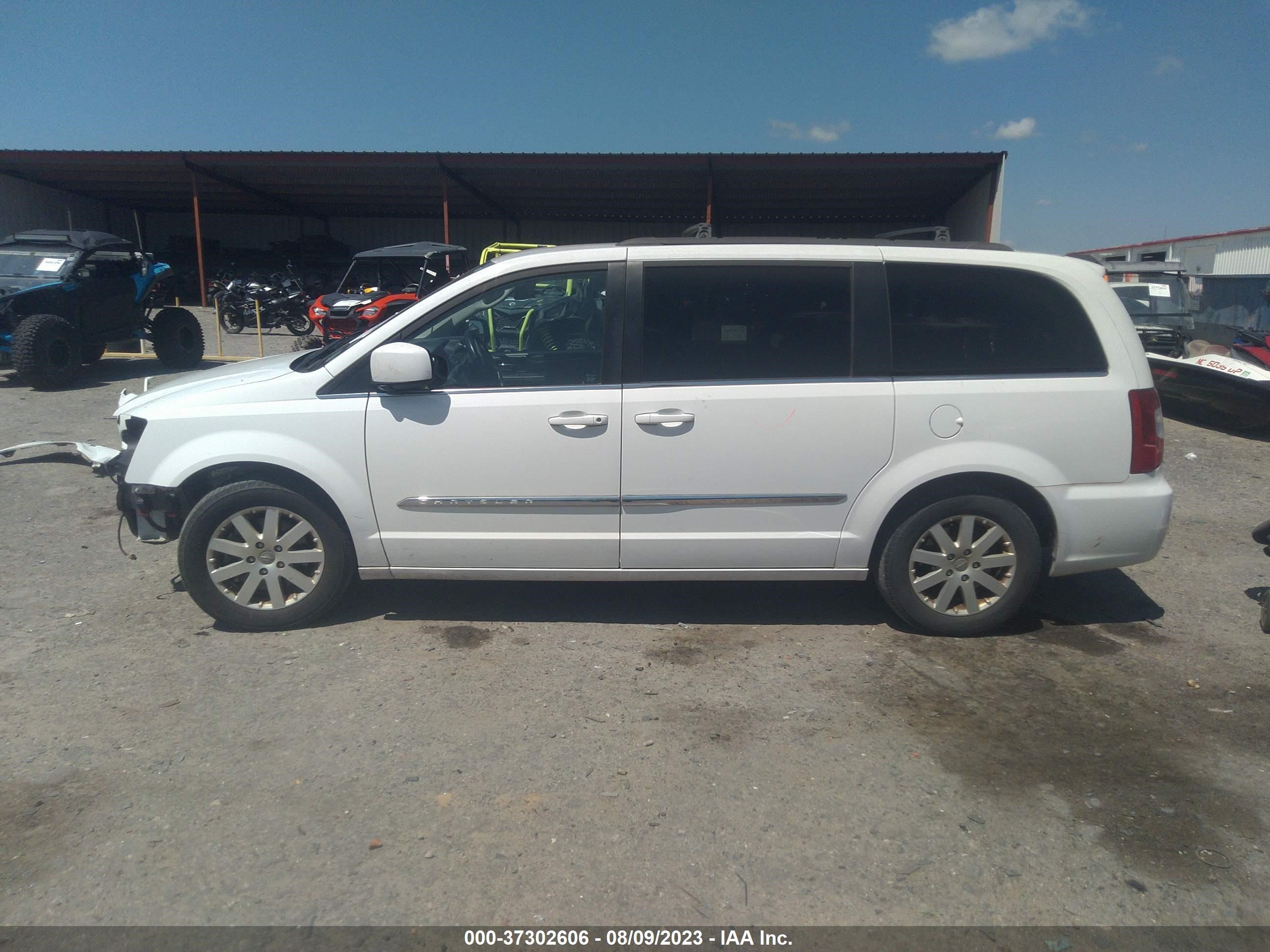 Photo 14 VIN: 2C4RC1BG9ER441640 - CHRYSLER TOWN & COUNTRY 