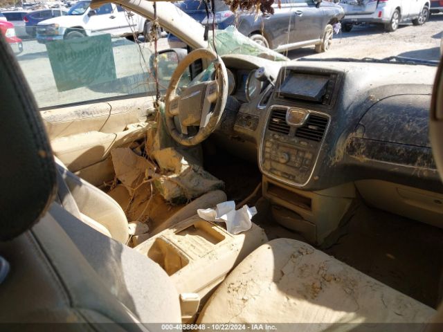 Photo 4 VIN: 2C4RC1BG9FR589370 - CHRYSLER TOWN AND COUNTRY 