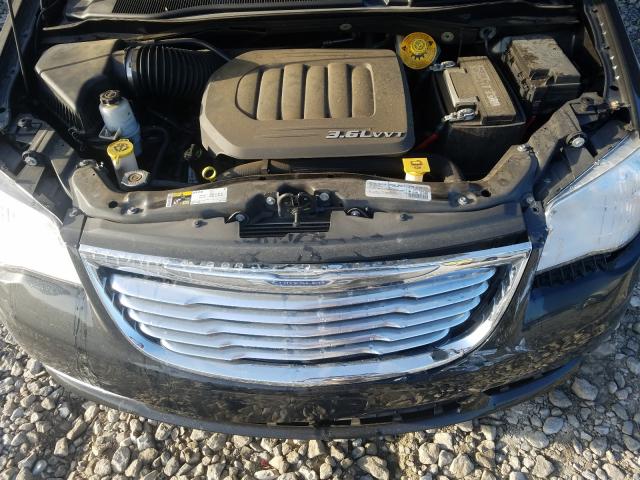 Photo 6 VIN: 2C4RC1BG9FR618348 - CHRYSLER TOWN & COU 