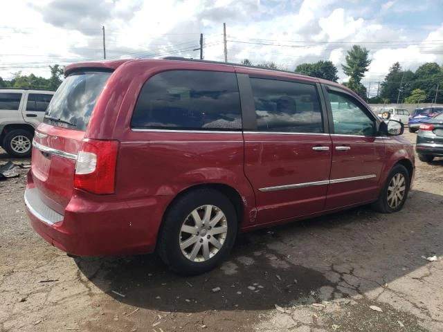 Photo 2 VIN: 2C4RC1BG9FR697374 - CHRYSLER TOWN & COU 