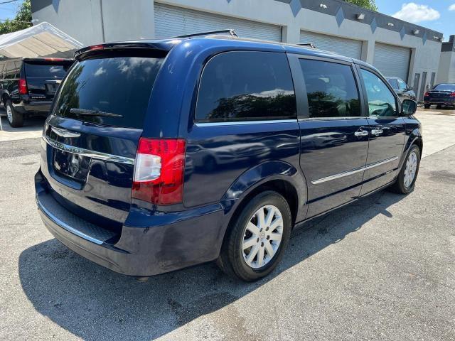 Photo 2 VIN: 2C4RC1BG9FR727019 - CHRYSLER TOWN & COU 