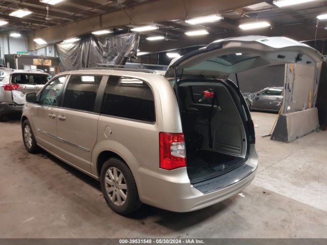 Photo 2 VIN: 2C4RC1BG9FR730826 - CHRYSLER TOWN AND COUNTRY 