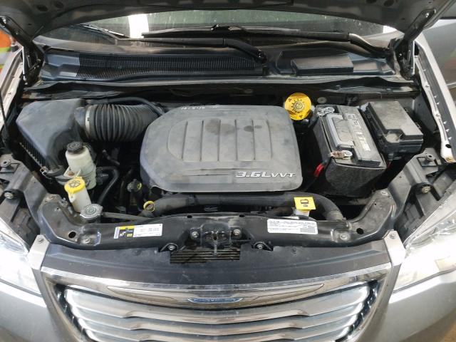 Photo 6 VIN: 2C4RC1BG9GR174129 - CHRYSLER TOWN &AMP COU 