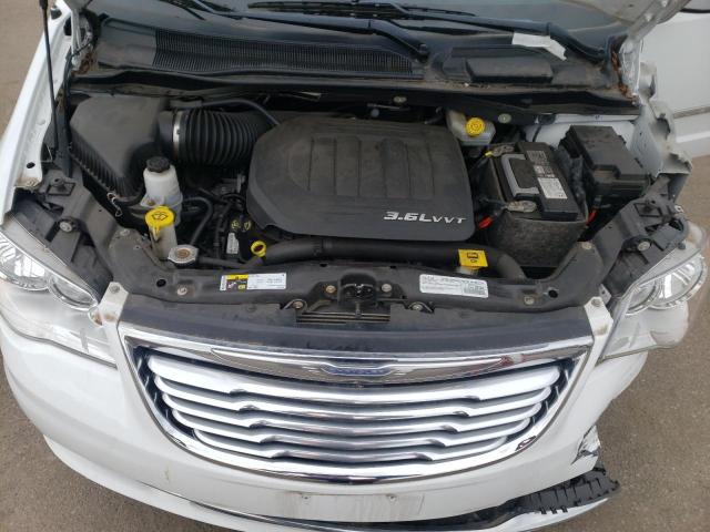 Photo 11 VIN: 2C4RC1BG9GR185597 - CHRYSLER TOWN & COU 