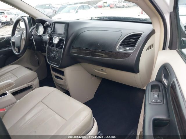 Photo 4 VIN: 2C4RC1BG9GR253445 - CHRYSLER TOWN & COUNTRY 