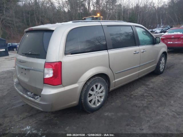 Photo 3 VIN: 2C4RC1BG9GR253915 - CHRYSLER TOWN COUNTRY 