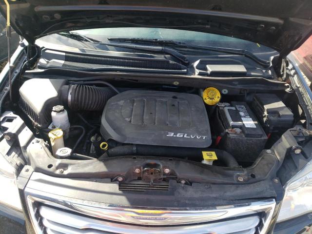 Photo 6 VIN: 2C4RC1BG9GR305477 - CHRYSLER TOWN & COU 